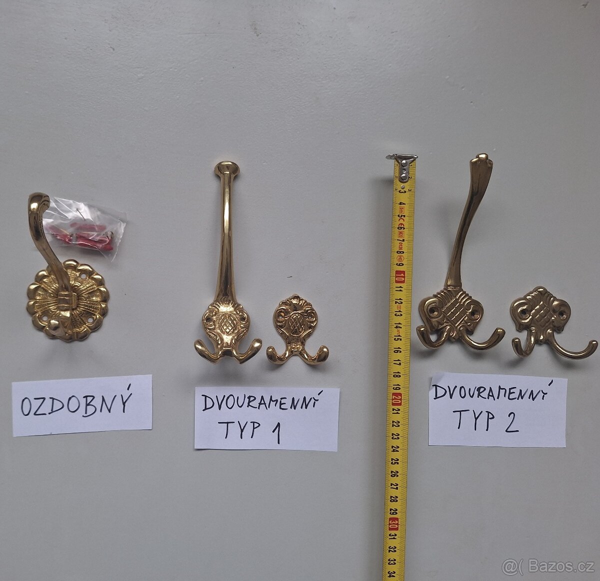 Mosazné háčky - několik druhů a velikostí