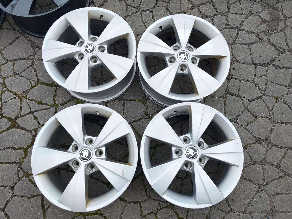 16"alu sada Velorum 5x112 origo Škoda Octavia 3 Golf 7