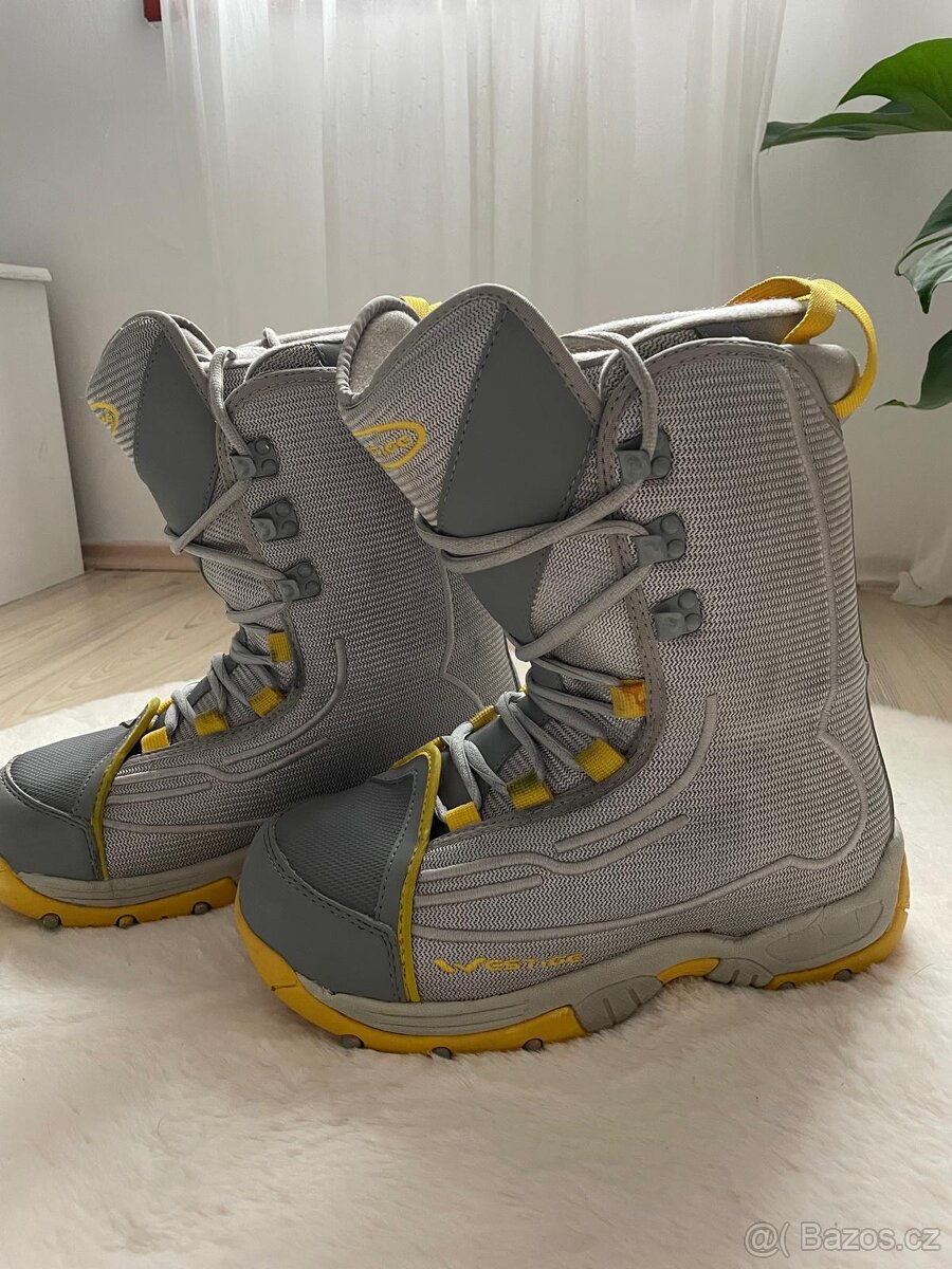Snowboardové boty Westige vel.43