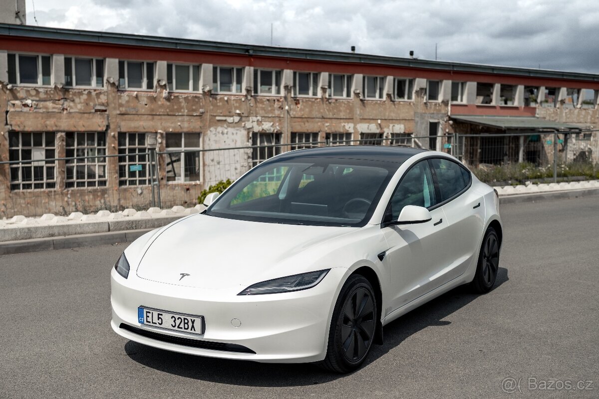 Tesla Model 3 Highland Standard Range - odpočet DPH