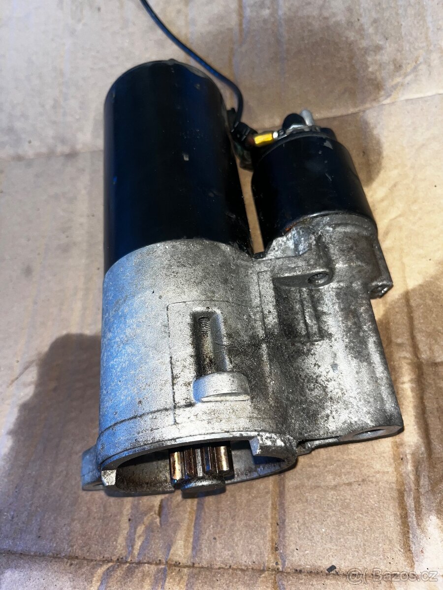 Startér Vw touareg 3.2 2004