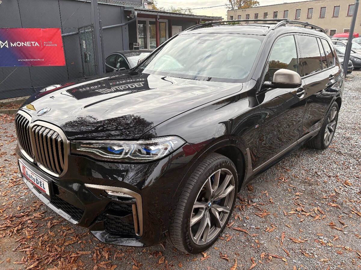 BMW X7 3.0 M50d DPH, 7MÍST, MAX VÝBAVA