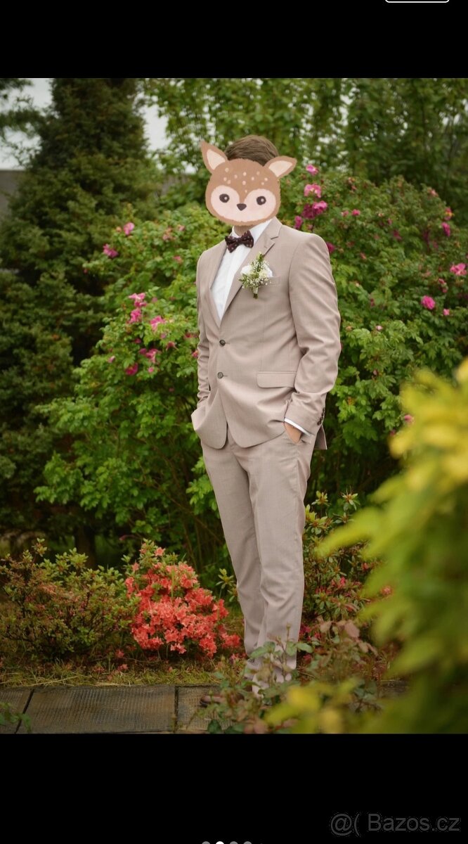 Oblek značky Pako Lorente