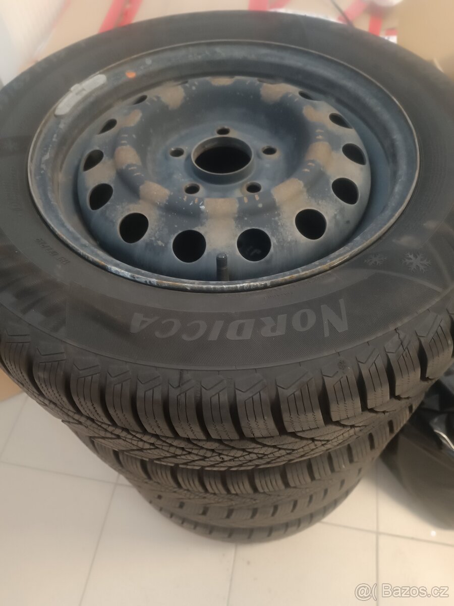 Plechové kola + pneu 195/65 R15 , 5x114