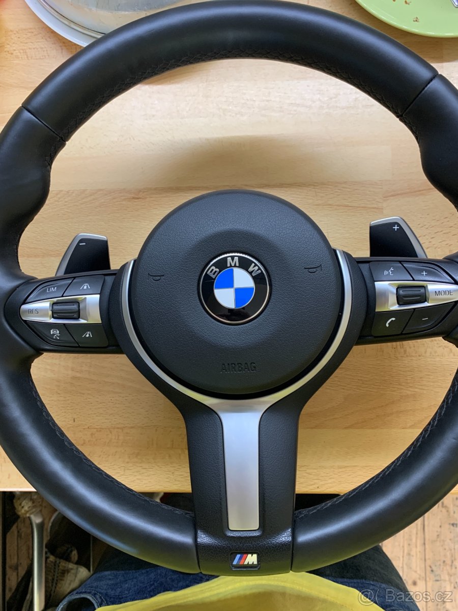 Sportovní volant BMW