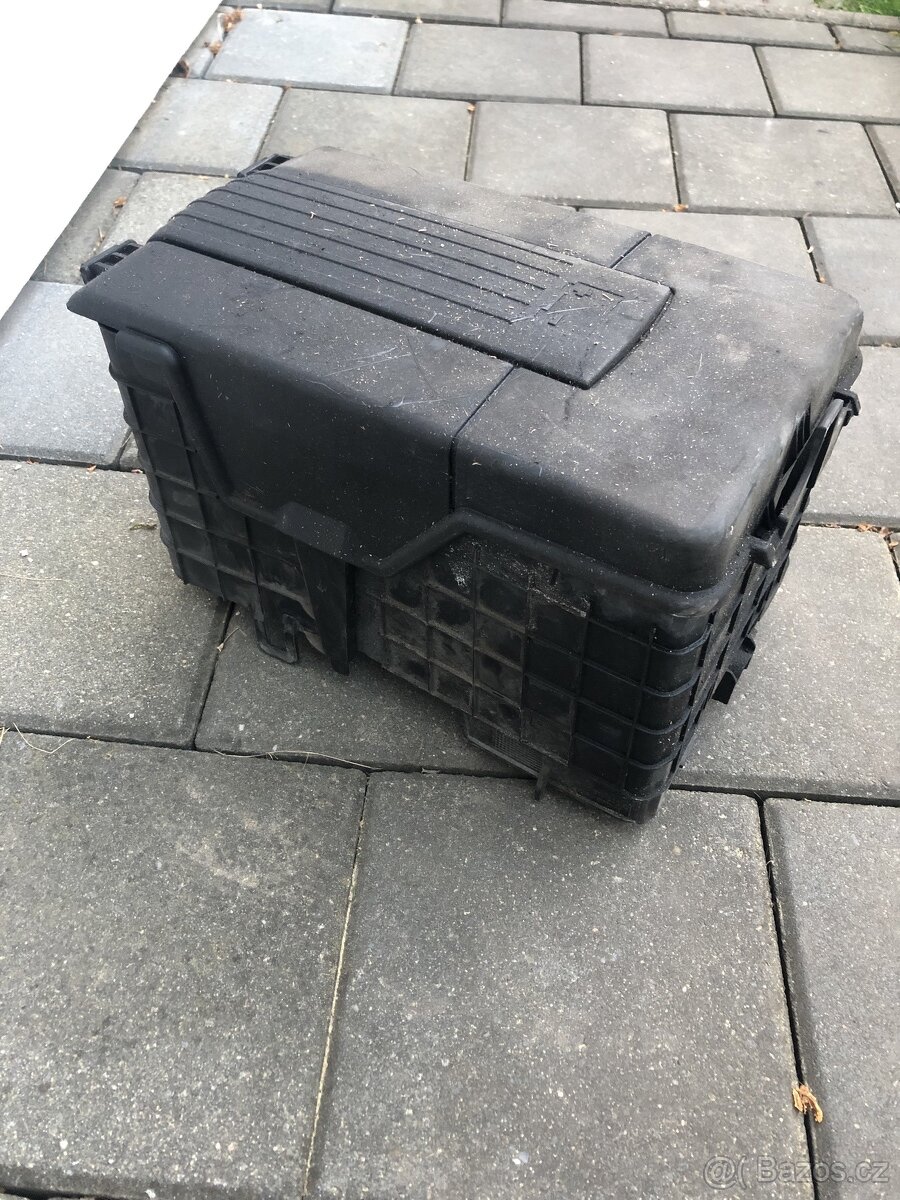 Volkswagen, Škoda kryt baterie Passat,Superb,Octavia,Golf