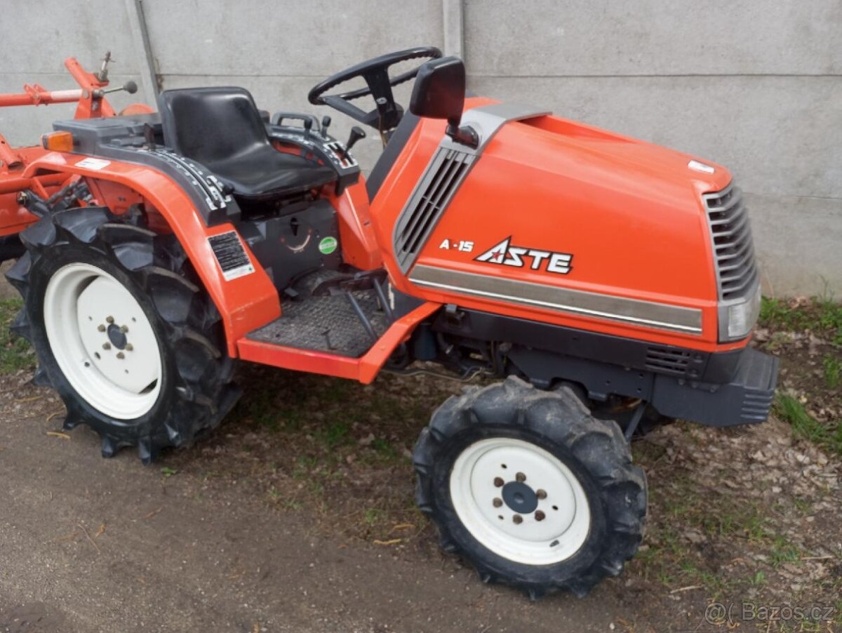 Malotraktor Kubota Aste 15