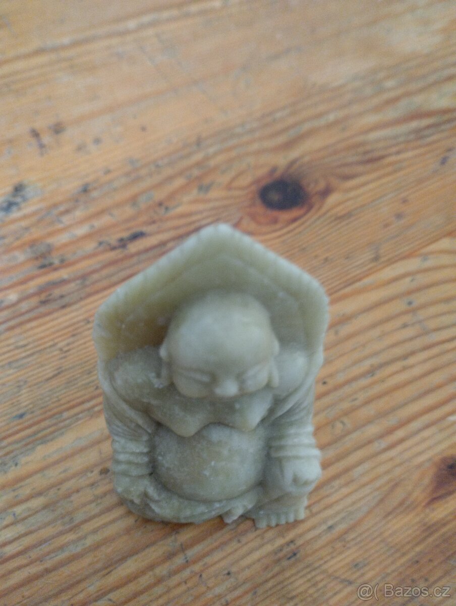 JAPONSKÝ BŮŽEK ŠTĚSTÍ, nefrit.
