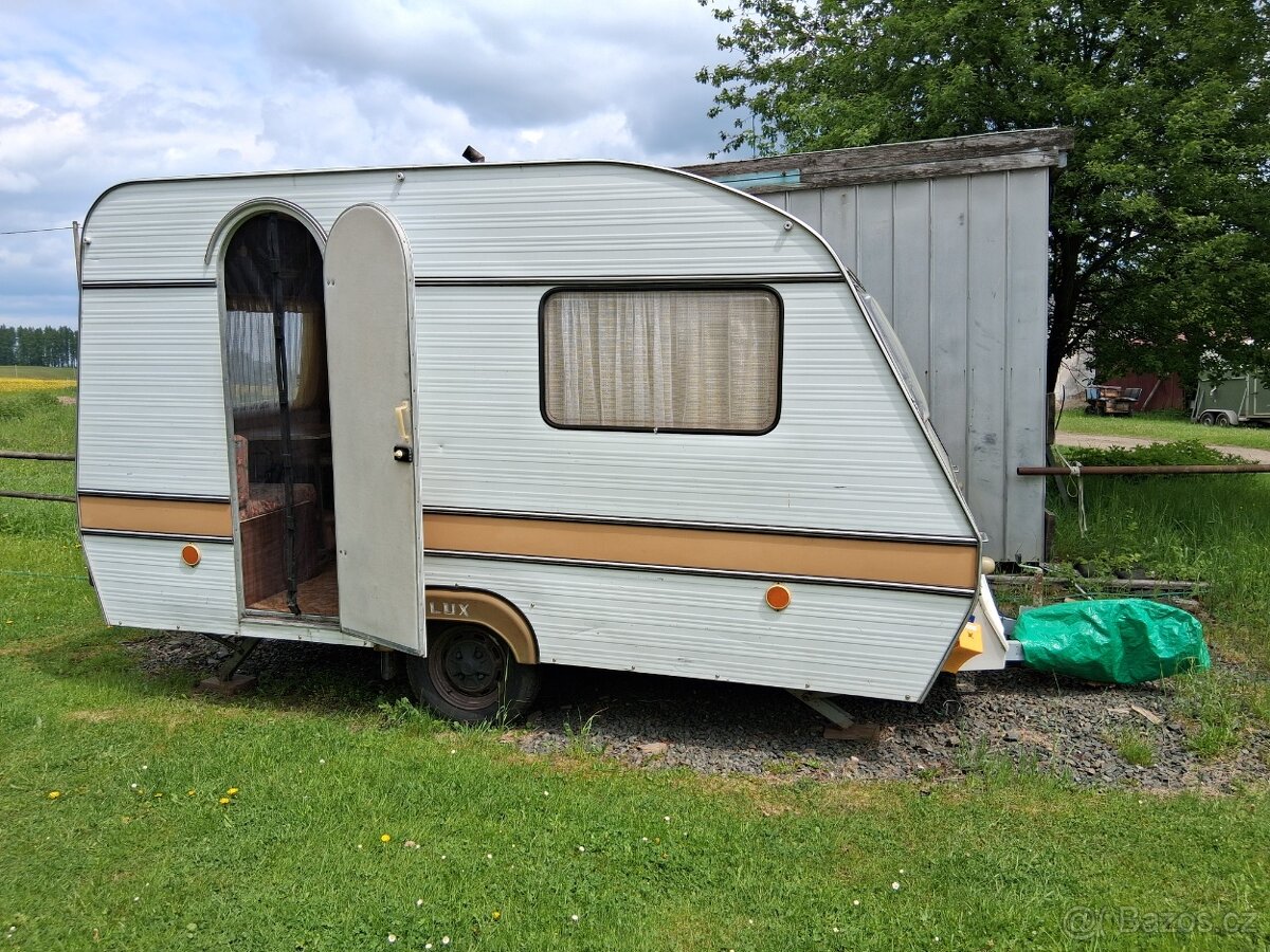 Karavan Astra 380