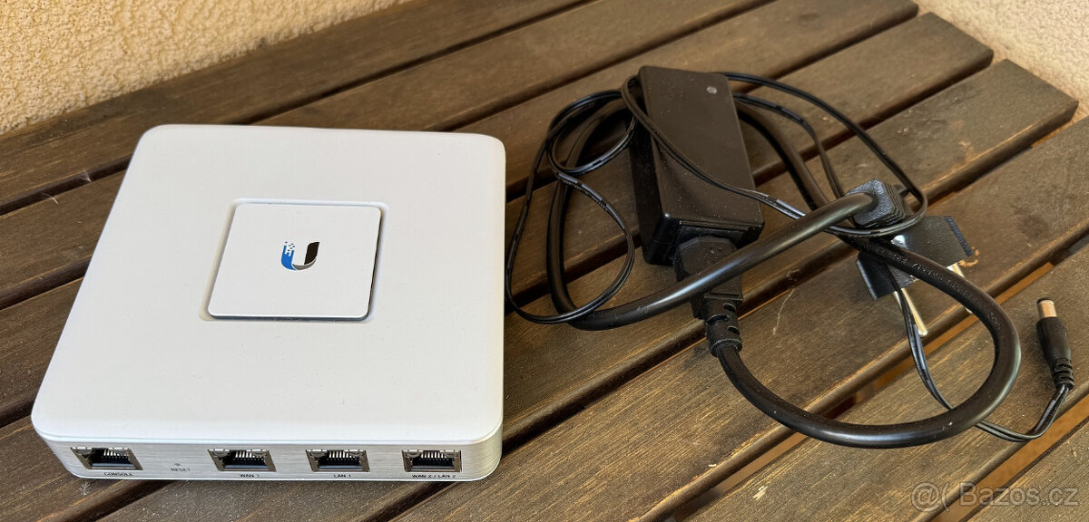 Ubiquiti UniFi USG