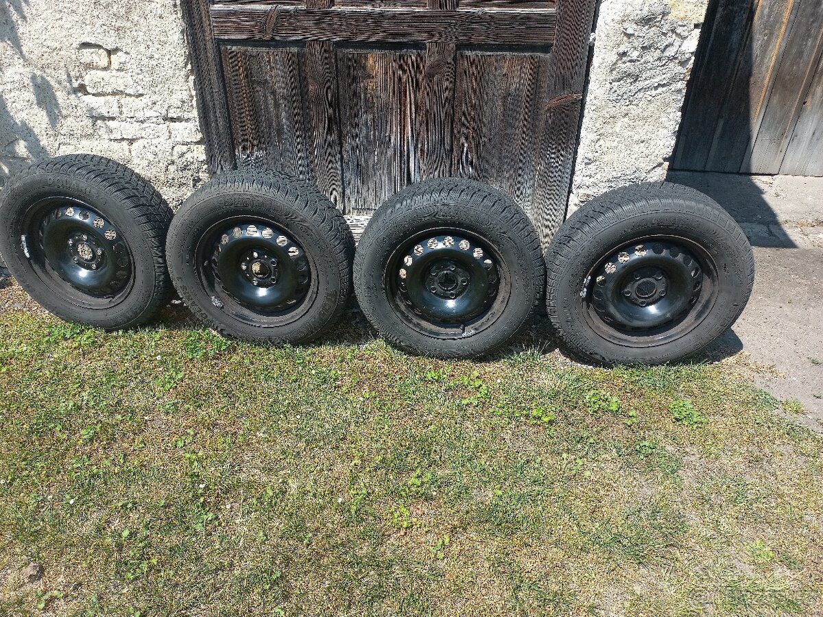 BARUM POLARIS 3 195/65 R15 disky 6,0J x 15" ET 43 5x112mm