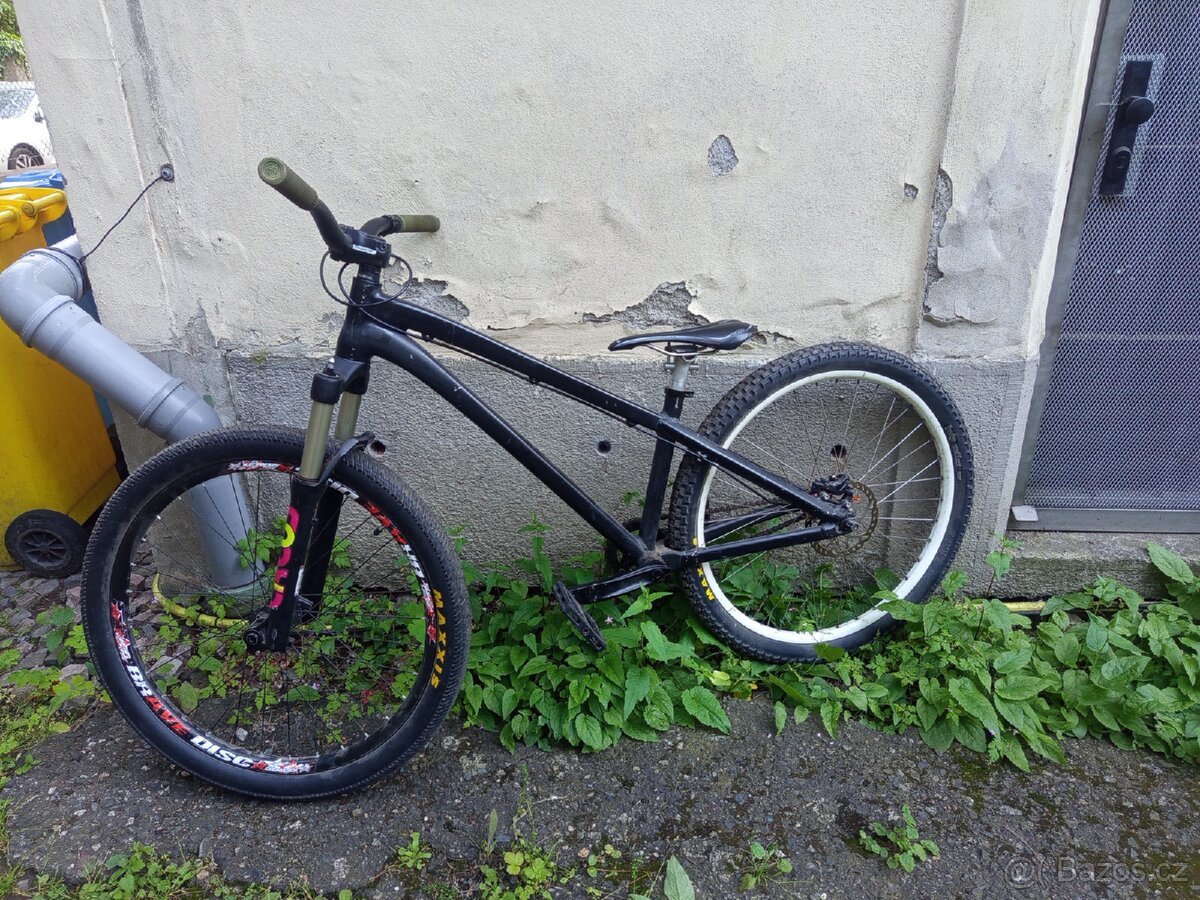 Prodám dirt bike Dartmoor two6player vel.L