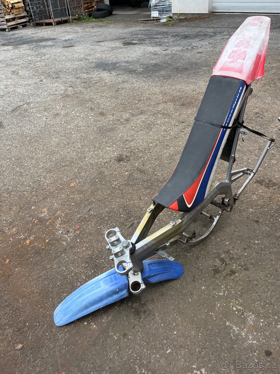 Derbi senda rám