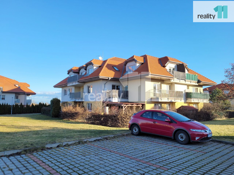 Pronájem bytu 3+kk/2xB, 84 m2, Holubice - Kozinec