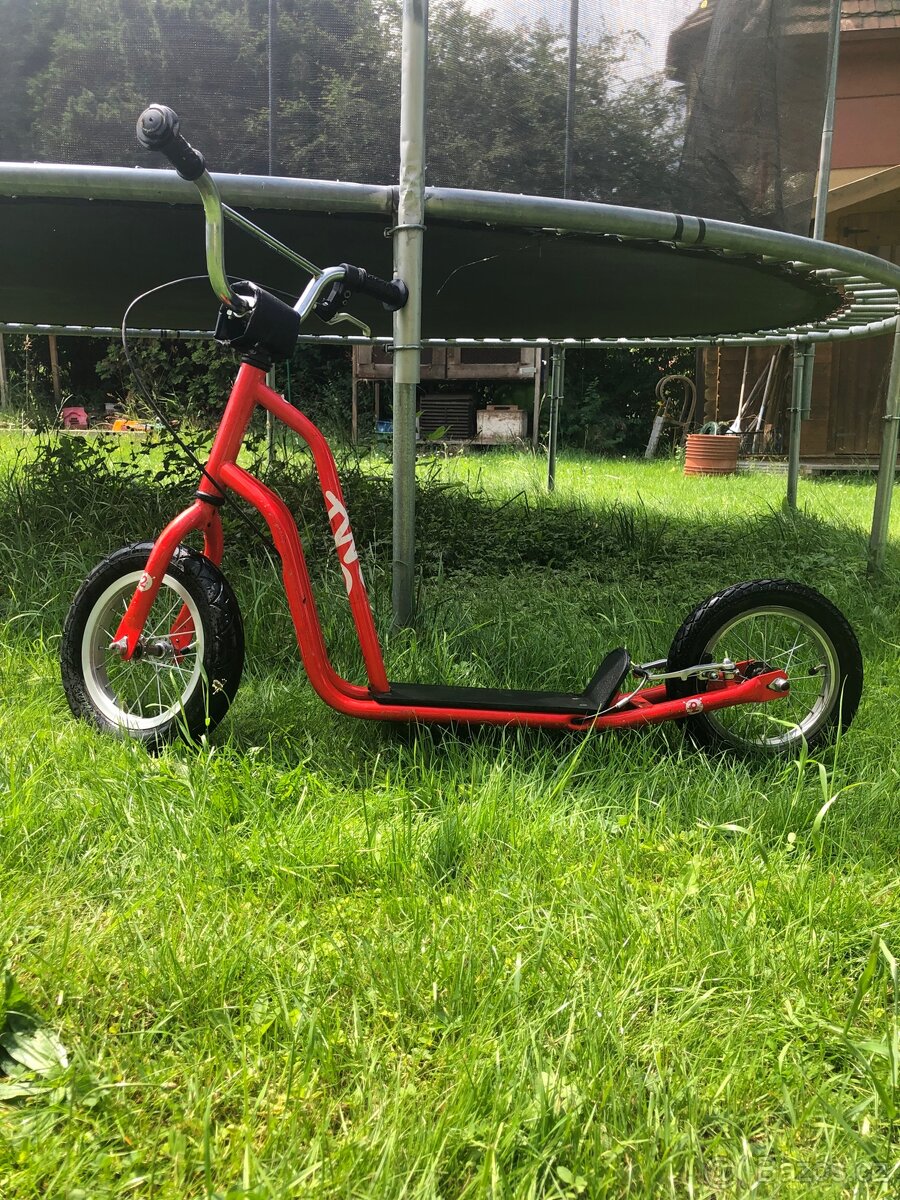 Dětská koloběžka TWO