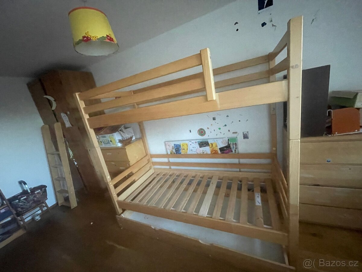 Dvoupatrová postel 90/200 s matrace
