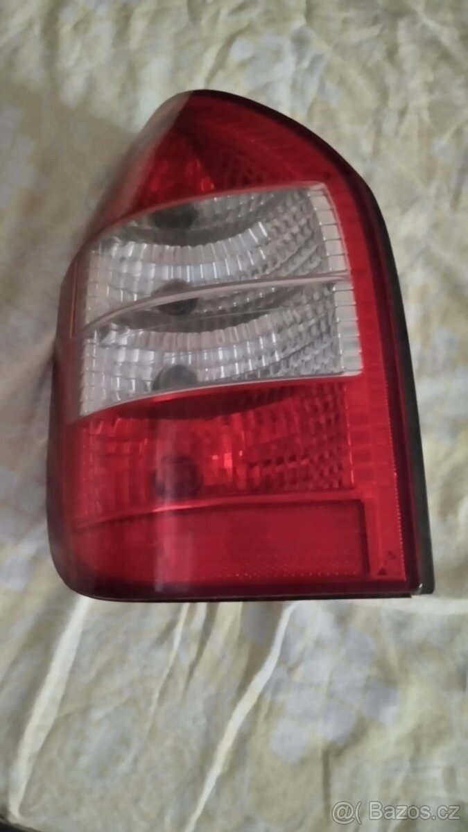 Opel Zafira levé zadní světlo