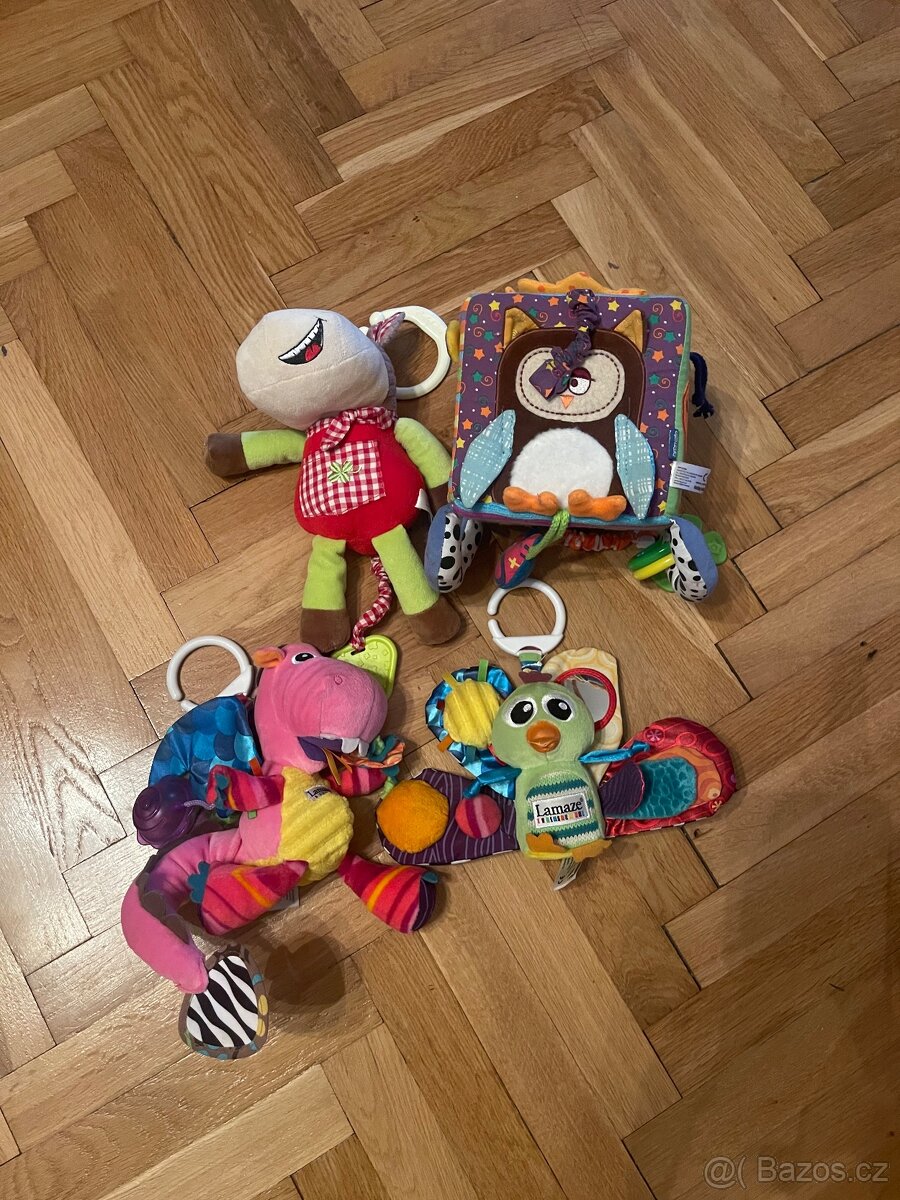 Závěsné hračky mix