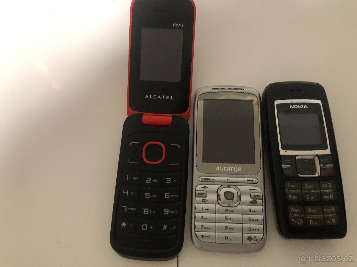 Staré tlacitkove mobili