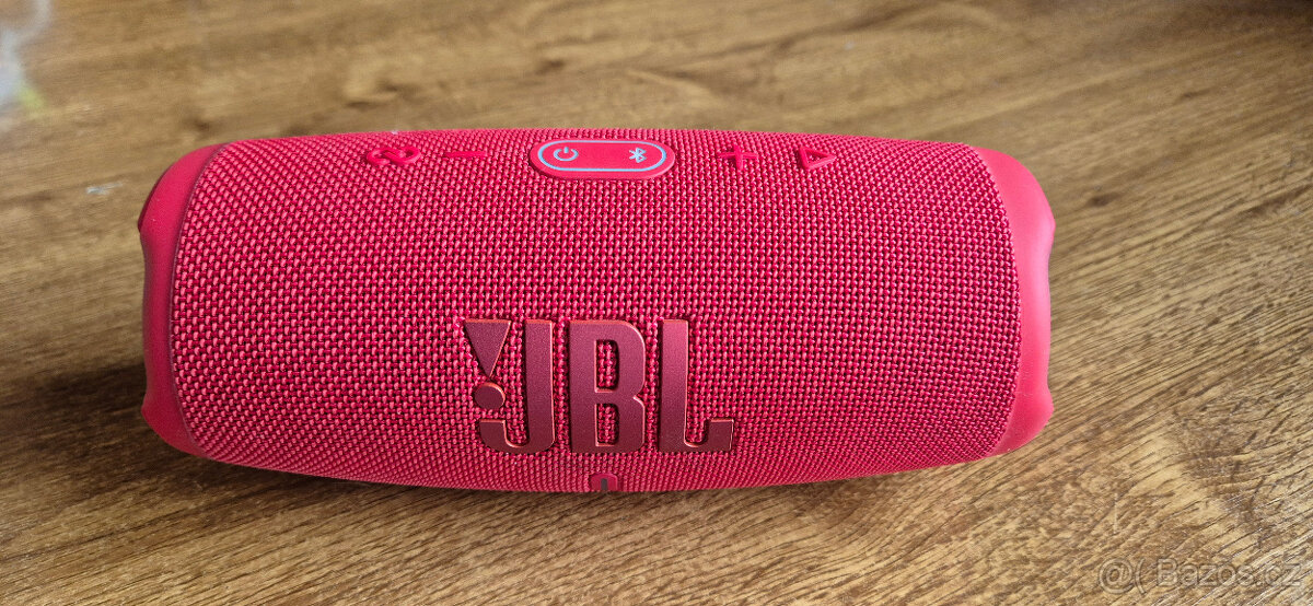 JBL Charge 5