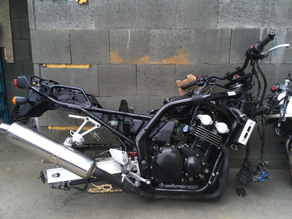 Yamaha FZS 600 Fazer,02-03