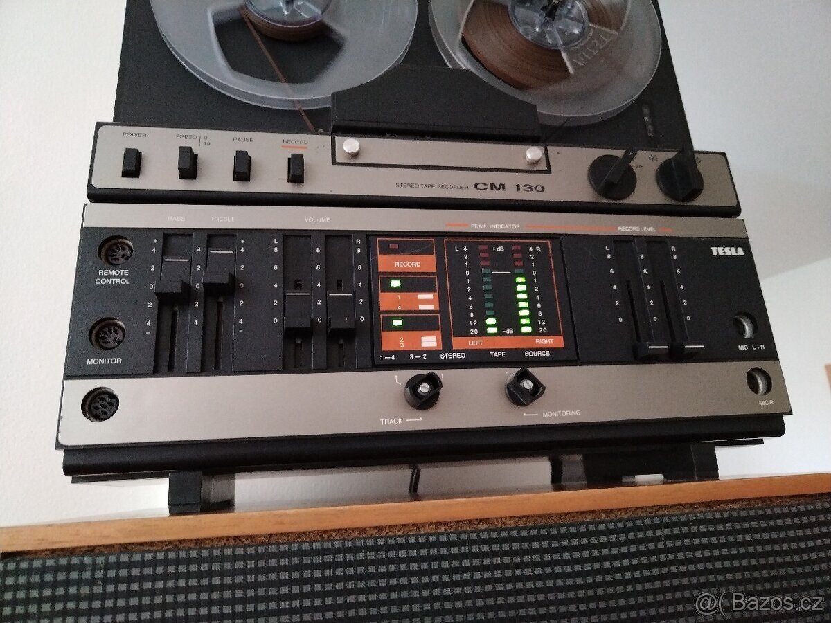 Kotoučový magnetofon Tesla CM 130 stereo