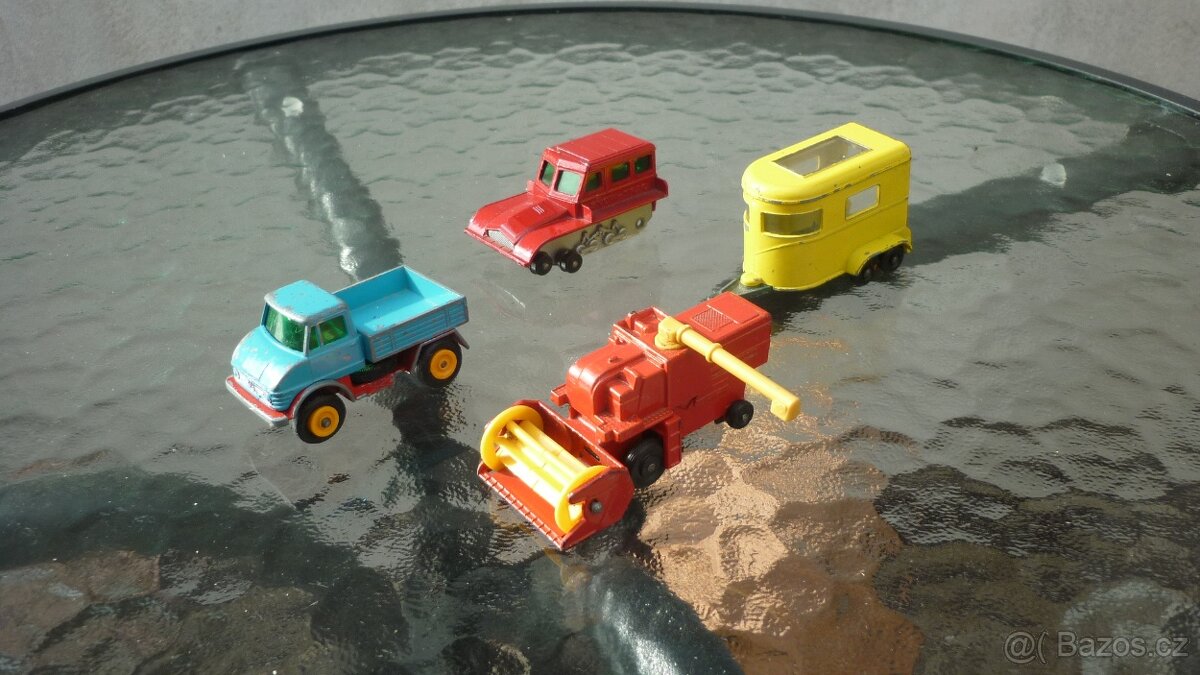 MATCHBOX 4 MIX RŮZNÝCH MODELŮ