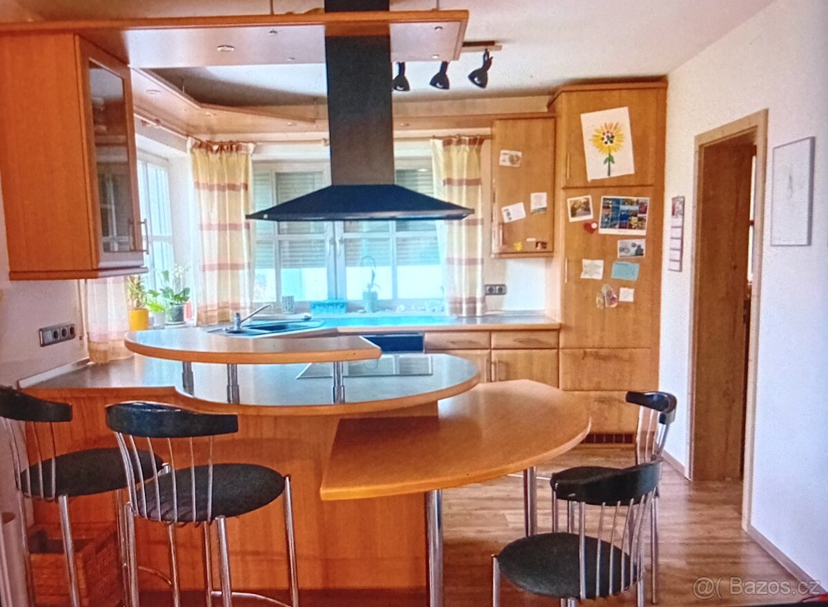 Kuchyňská linka se spotřebiči