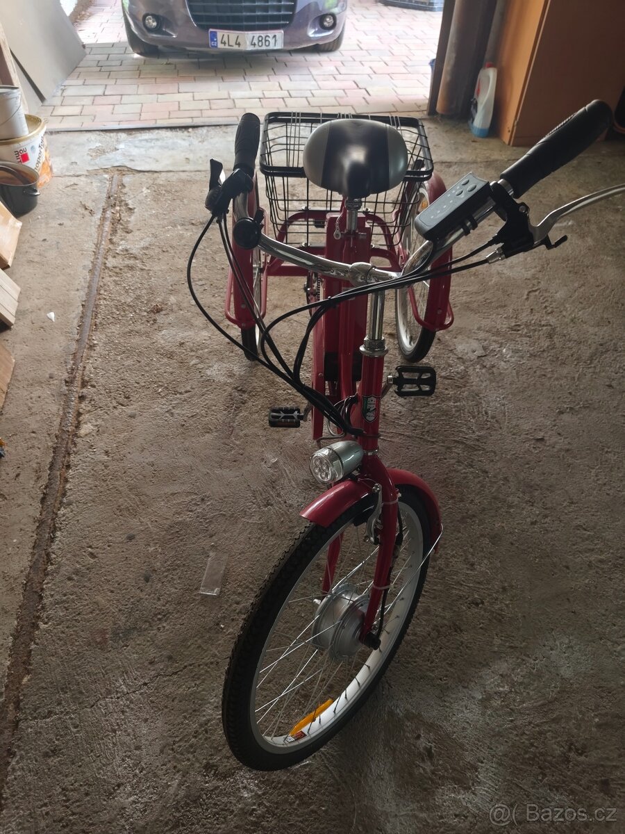 Elektrická tříkolka