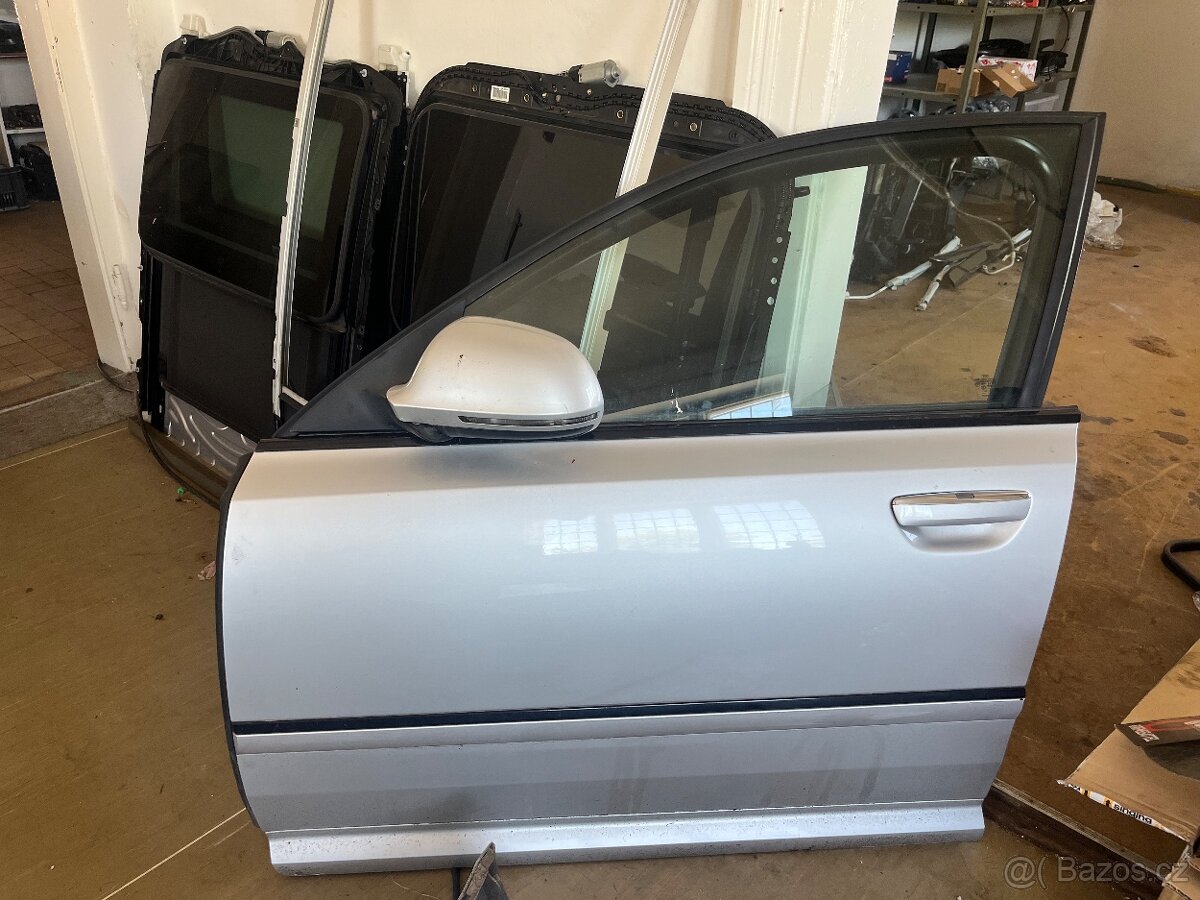 Audi A8 D3 levé dveře