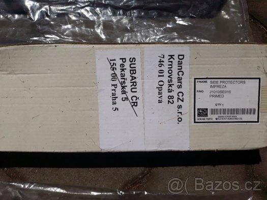 SUBARU IMPREZA STI 2.5 r,v,2006 ochranné lišty dveří