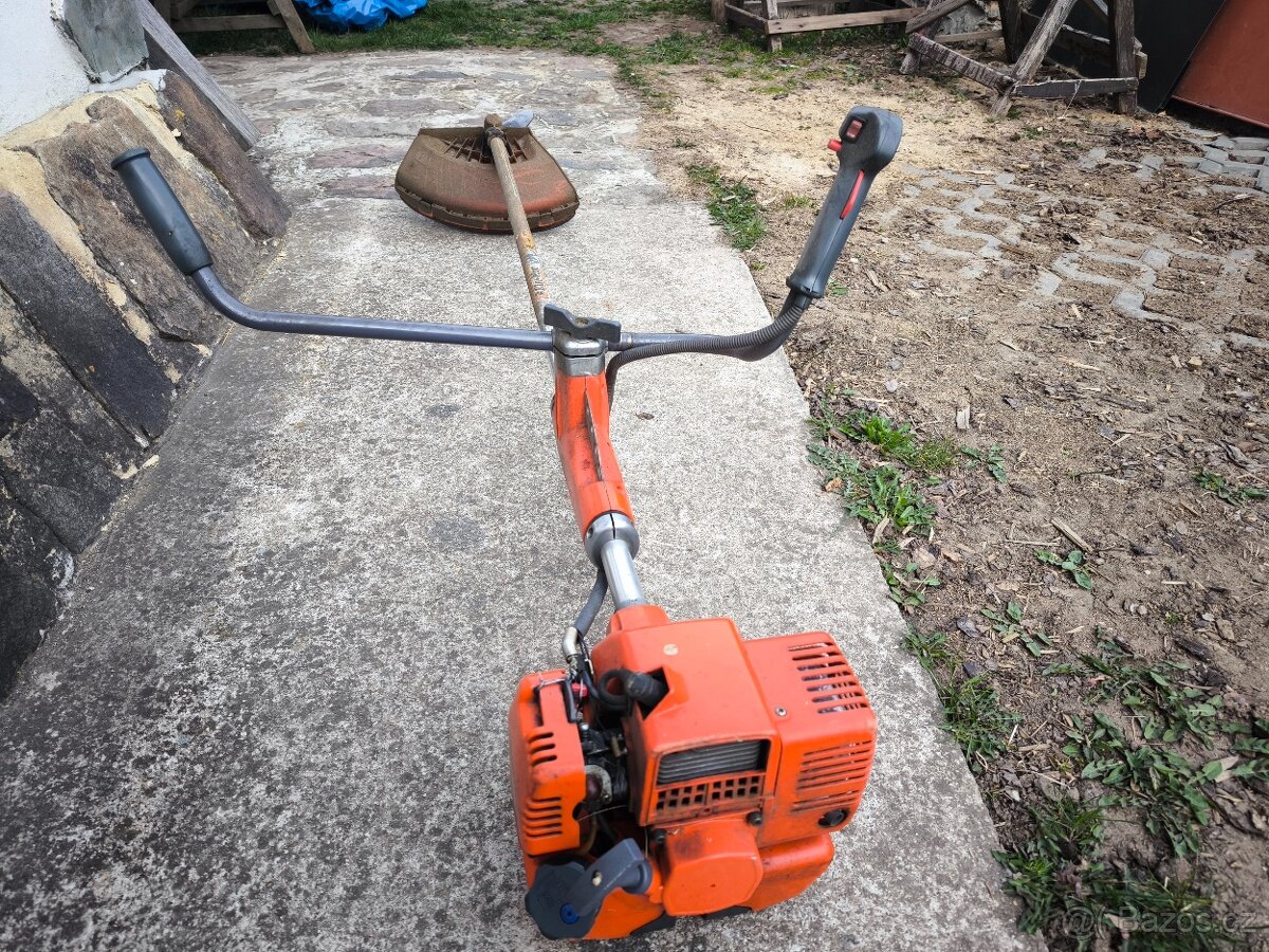 Křovinořez Oleo-Mac 740T