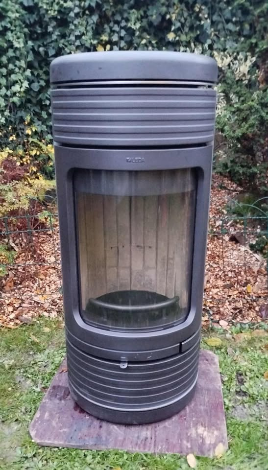 Prodám litinová kamna LEDA NOVIA C