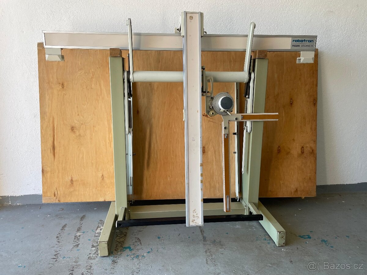 Rýsovací prkno – k prodeji