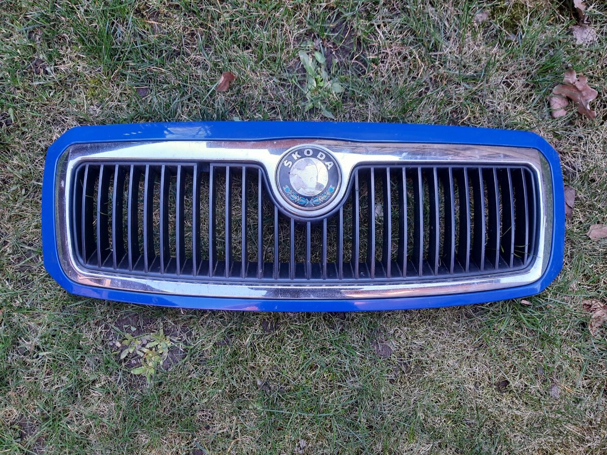 Škoda Fábia 1 maska kapoty