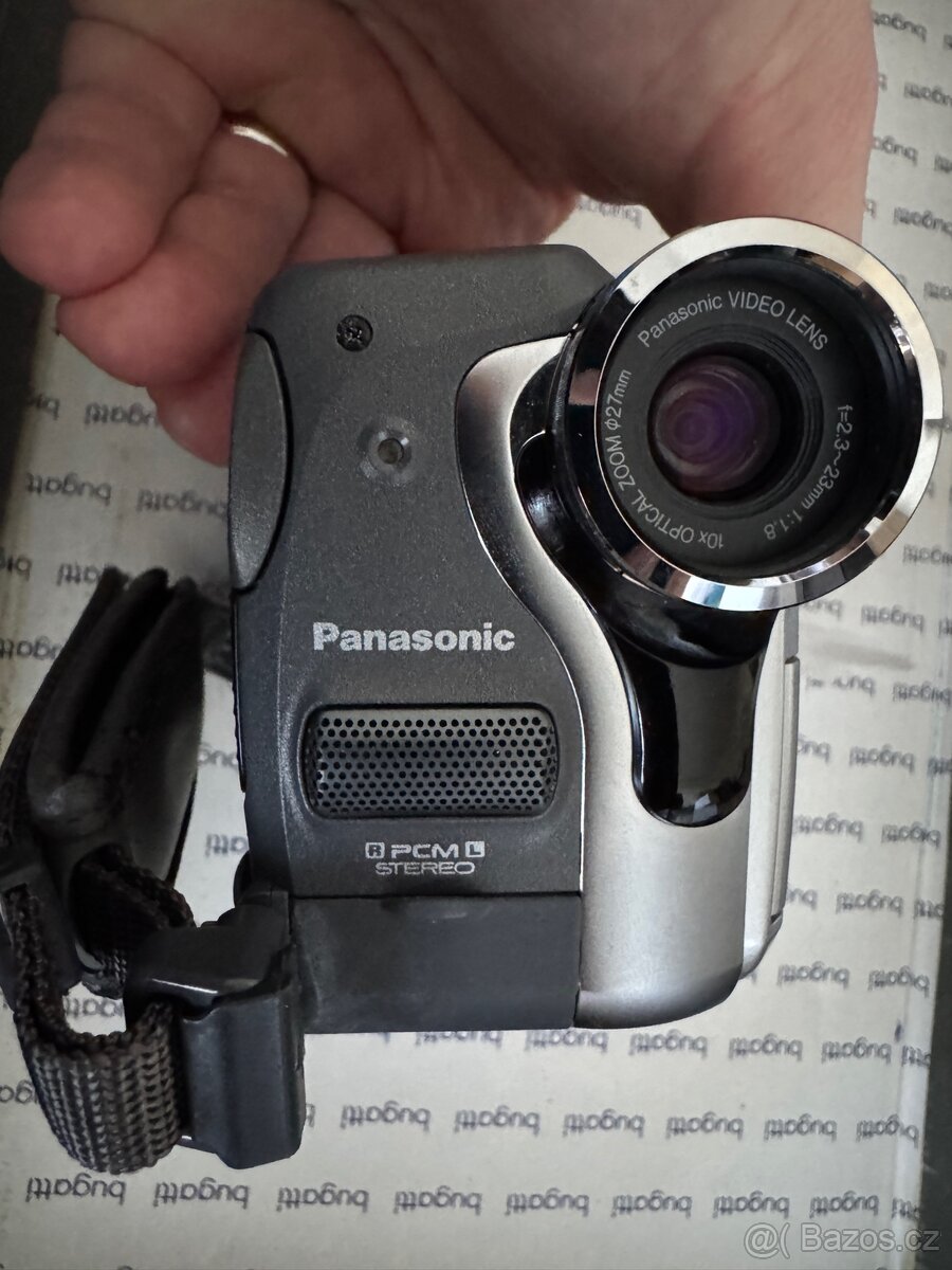 Kamera panasonic nv-gs10 plně funkční sada