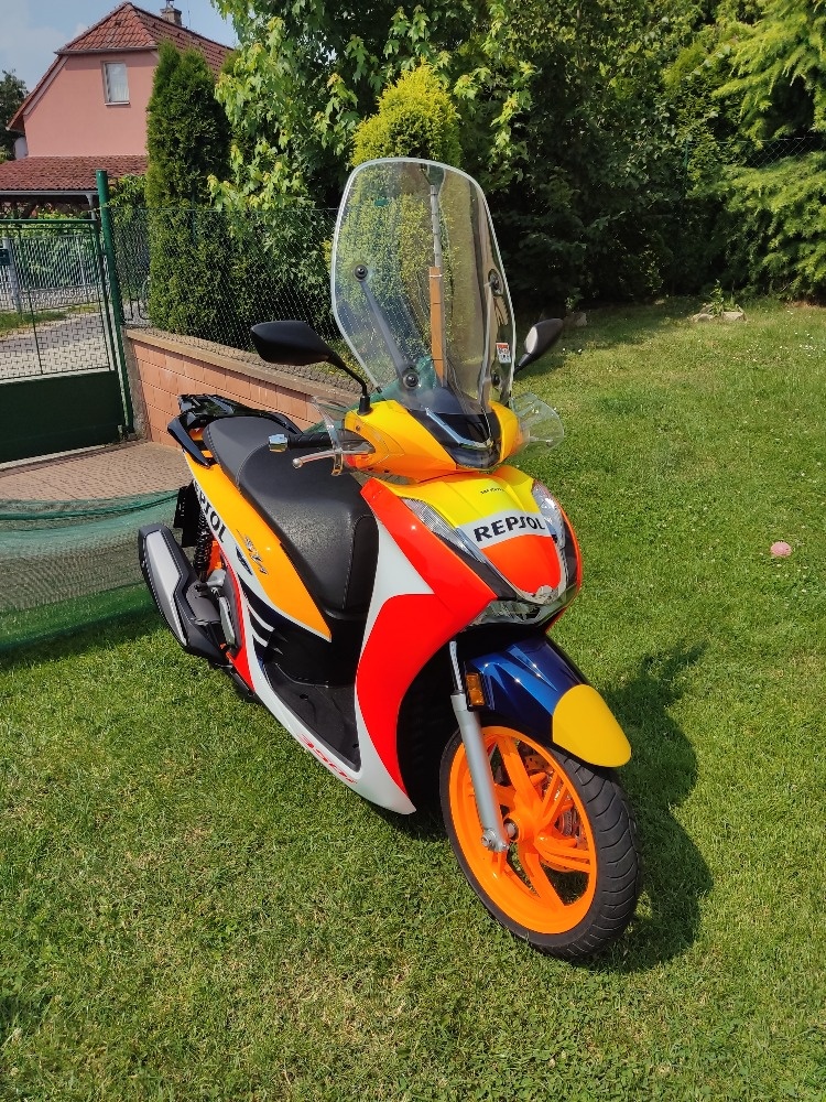 Honda SH 350 i REPSOL Limited edition (2022) po servisu