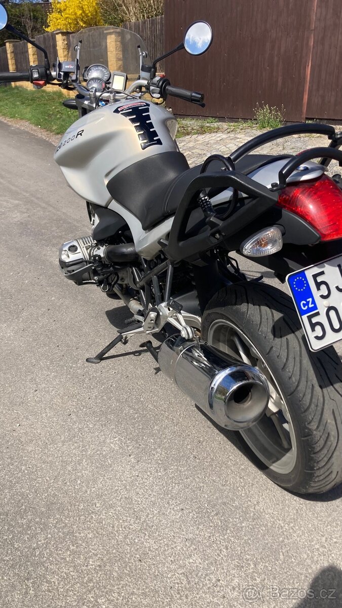BMW R1200R