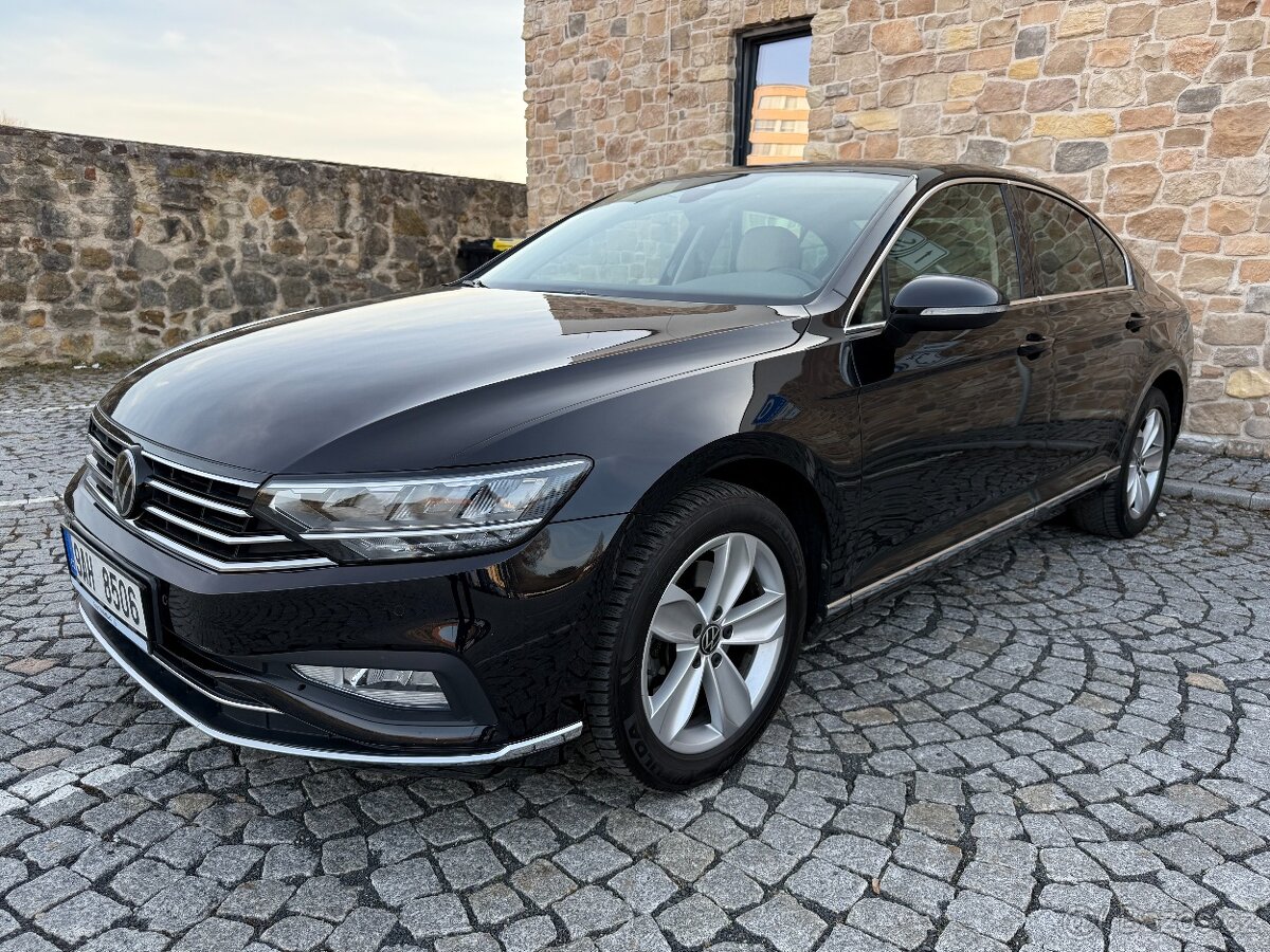 Pronájem VW Passat 2.0 TDI – UBER BLACK / BOLT PREMIUM