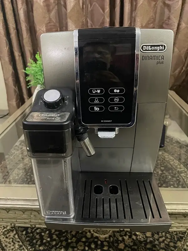 Delonghi dinamica automatický kávovar