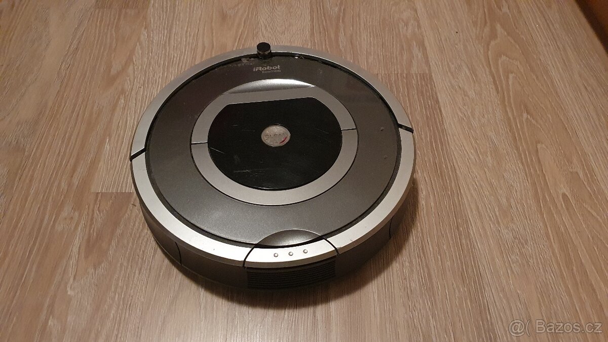 robotický vysavač IROBOT ROOMBA 782