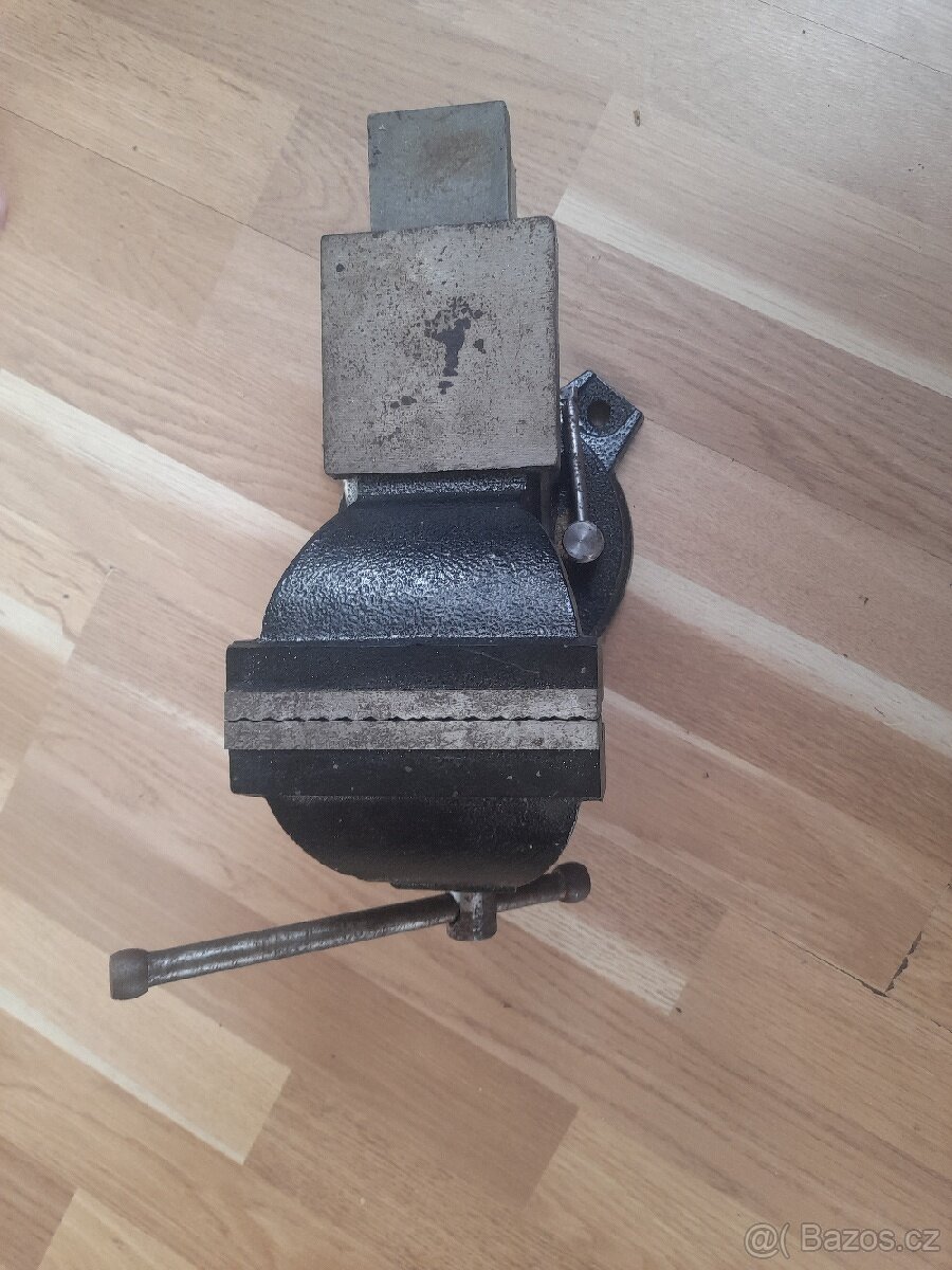 Stolní svěrák 125 mm