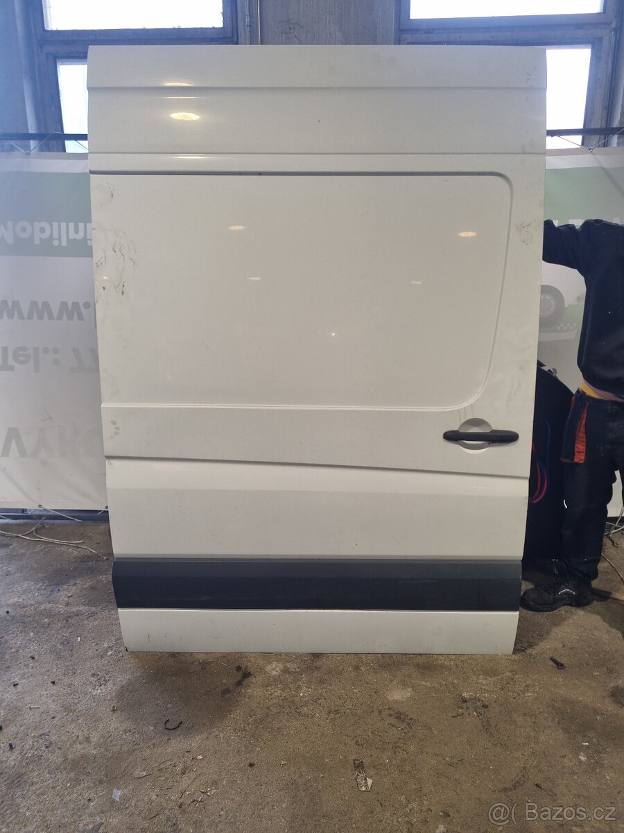 Volkswagen crafter - posuvné dveře šoupaci dveře