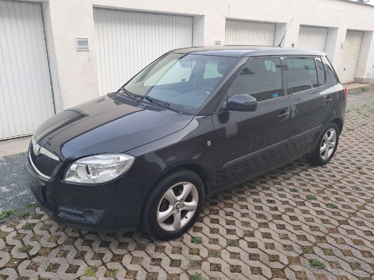 Škoda FABIA II SPORT 1,2/51kW KLIMA 2 SADY KOL