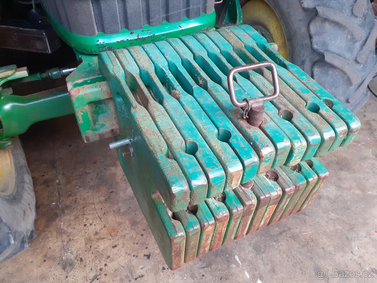 Prodám závaží John Deere