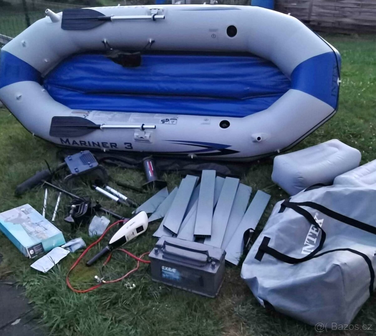 Člun Intex Mariner 3 včetně el.motoru , akumulátoru a příslu