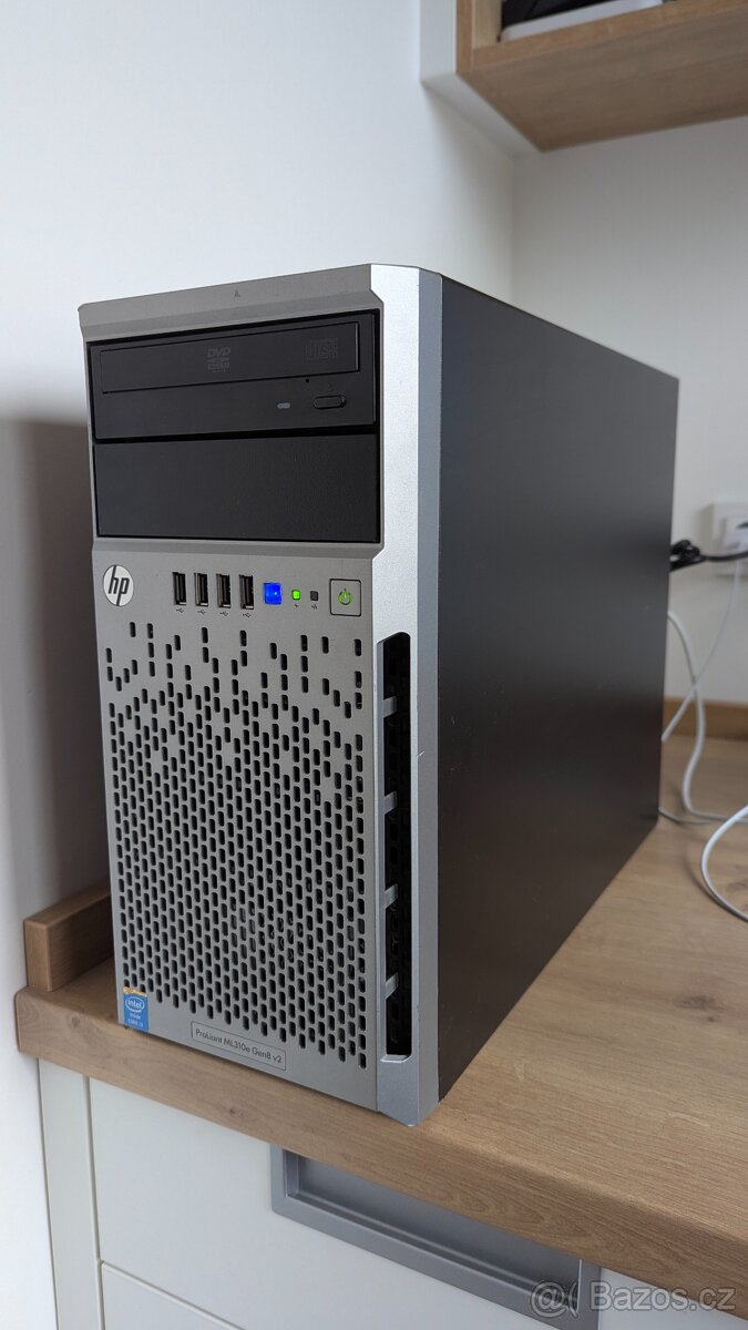HP ML310e Gen8 v2