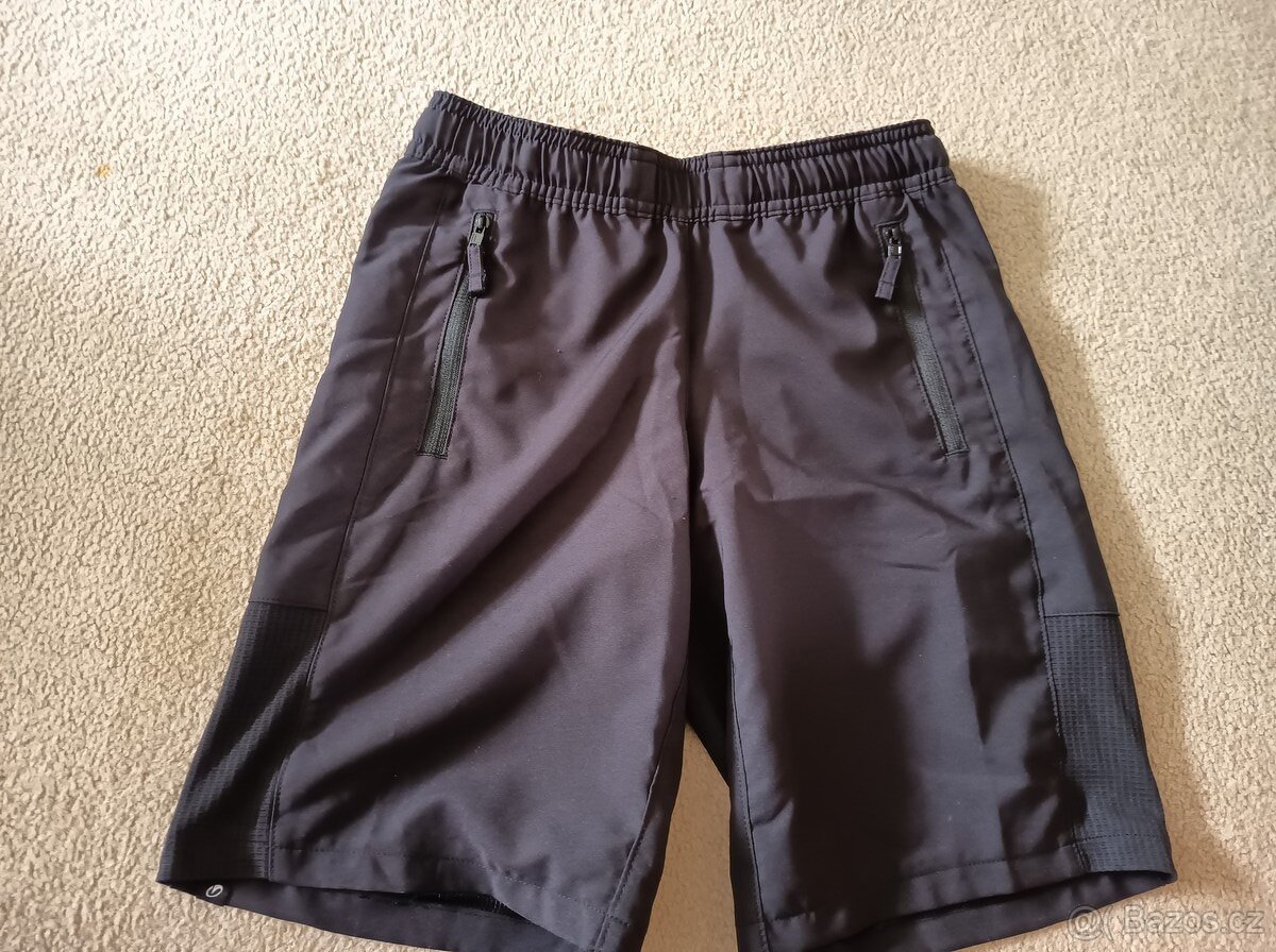 Kraťasy sportovní turistické Decathlon nové 152/158