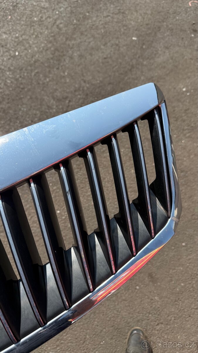 Přední maska octavia II - facelift