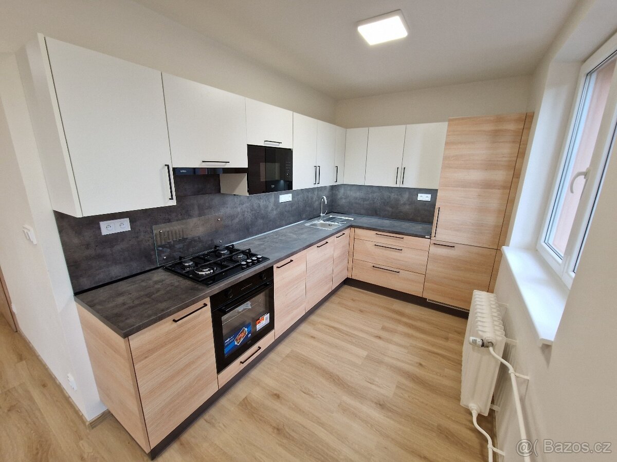Pronájem bytu 2+kk 57 m2 Turnov - Kosmonautů